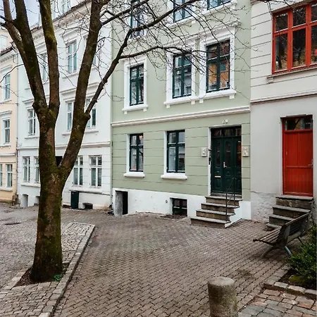 Meltzers Apartment